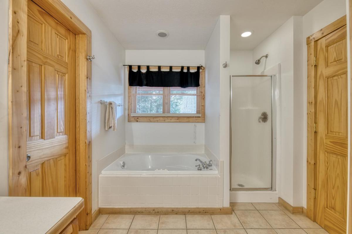 Cherokee Lodge 세비어빌 외부 사진